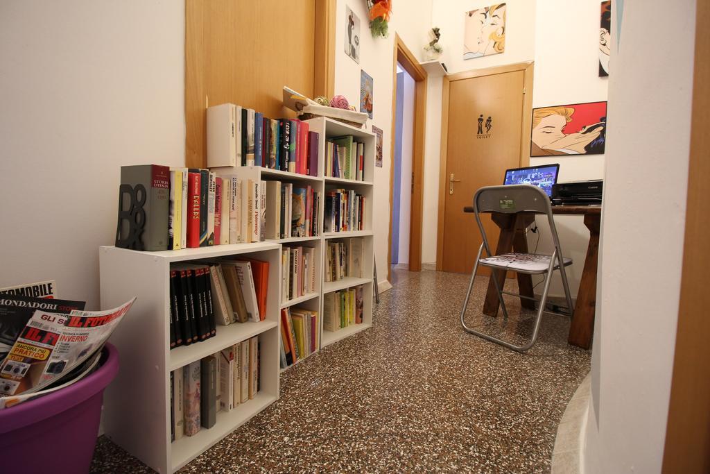 Bed and Breakfast Bed 'N Books Сассари Экстерьер фото